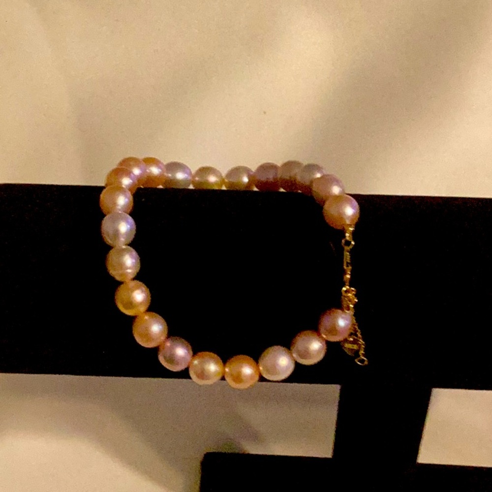 Freshwater pearl bracelet multicolored